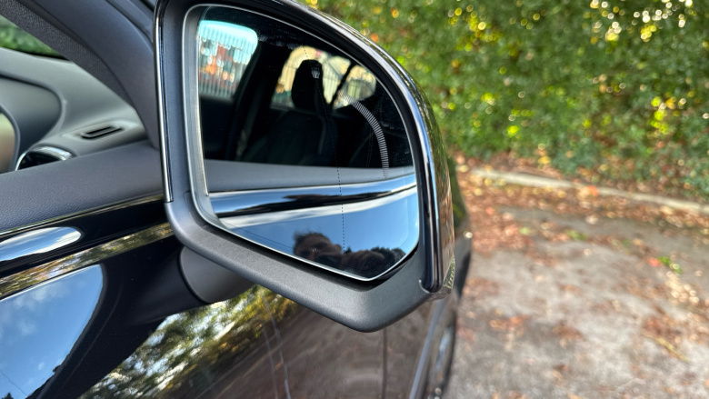 Volvo XC40 2.0 B3P Plus Black Edition 5dr Auto Petrol Estate